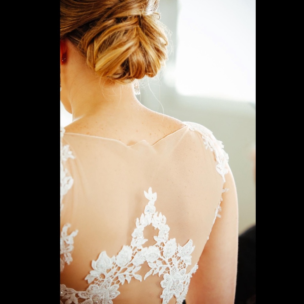 Wedding gown / dress, size 2-4 - Picture 3 of 5